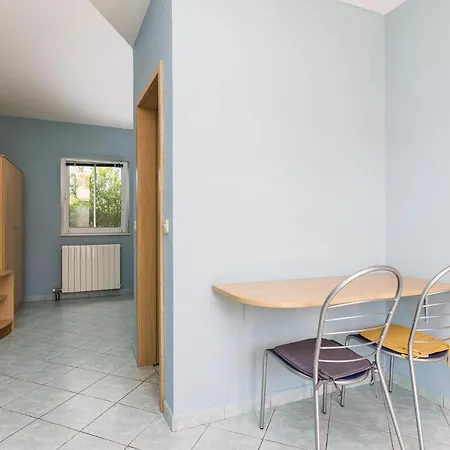 דירה In Nin With Pool Near The *