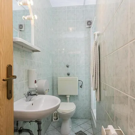 Appartamento In Nin With Pool Near The Zaton (Zadar)